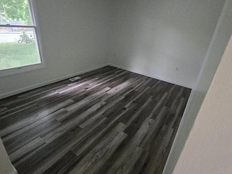 304 Lake Crystalbrook Dr — Photo 6