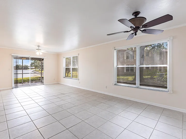 6750 Lone Oak Blvd #H — Photo 10