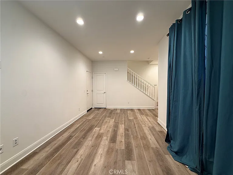 7362 Luminaire Pl — Photo 6