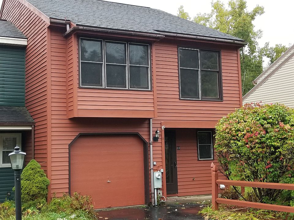 1st image of 11 Lexington Dr