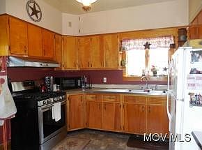 Kitchen  2