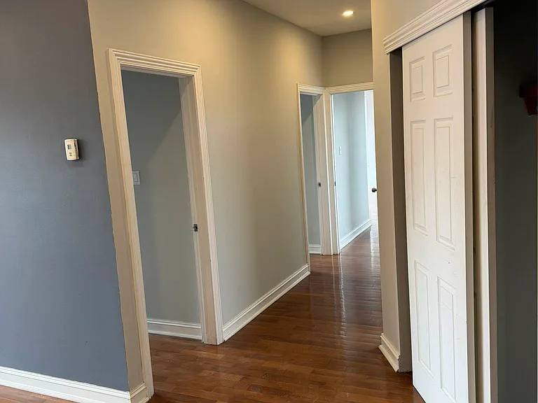 5645 Myrtle Ave #3A — Photo 6