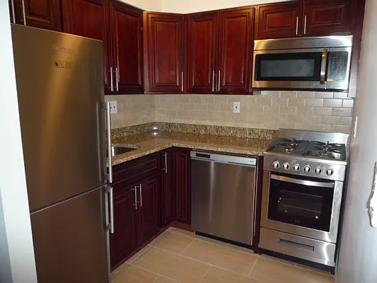 Rented by New Yorker Realty | media 25