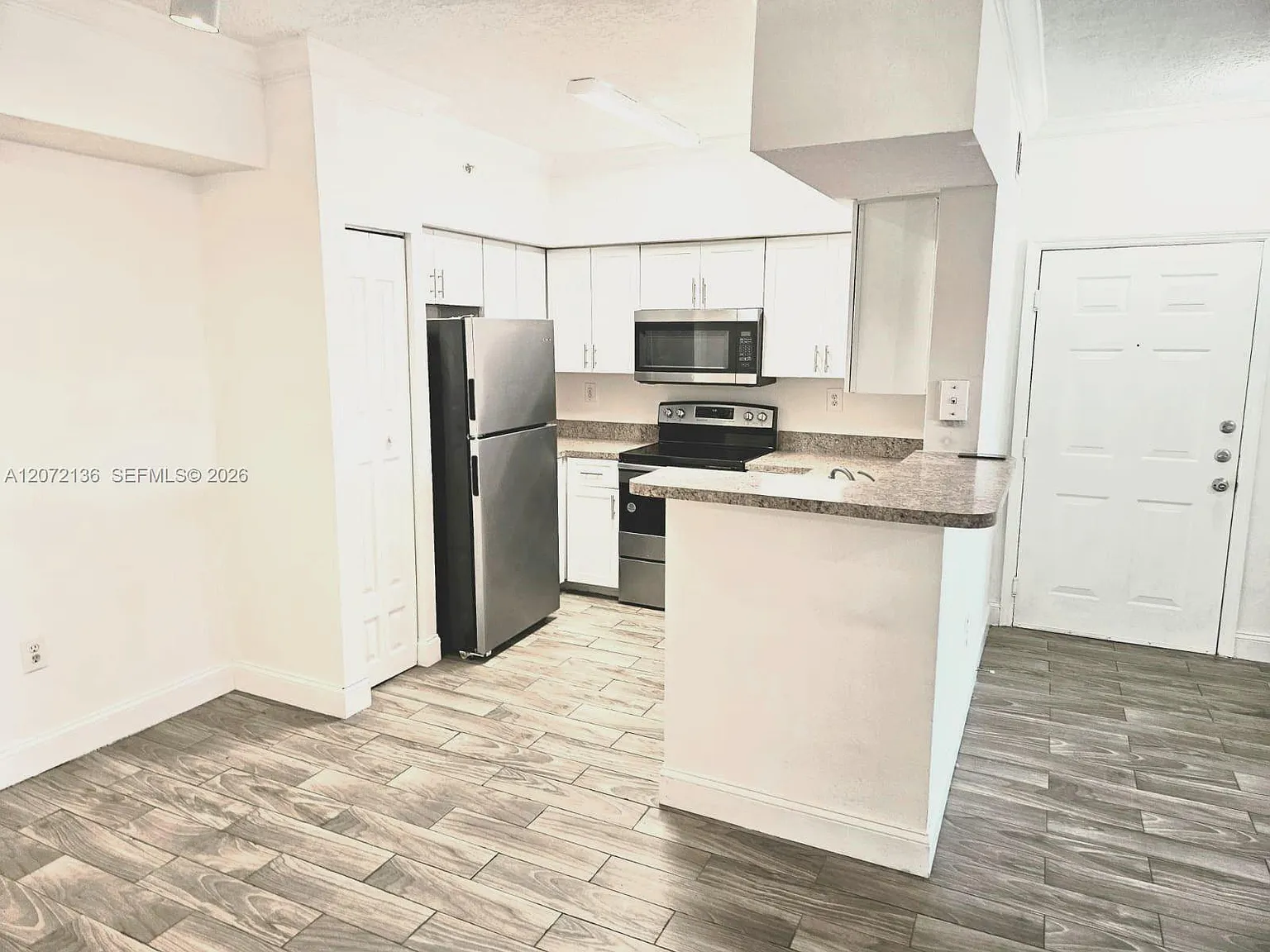 Marquesa Condo — Photo 4