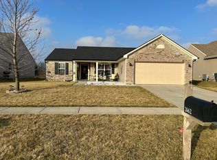 2662 Ashton Ln, Greenwood, IN 46143