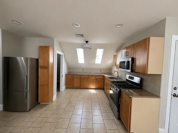 18 Braman St #3, Providence, RI 02906
