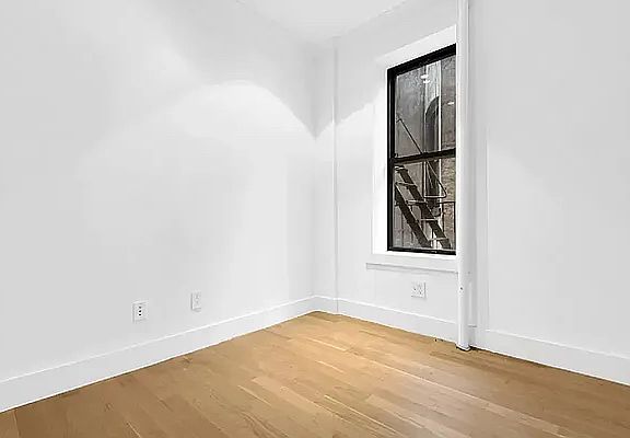 5th image of 200 W 82nd St APT 2E