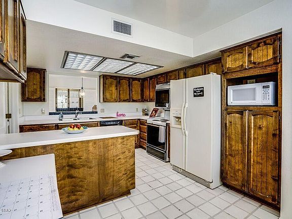 4th image of 5001 N Regency Ci Cir E
