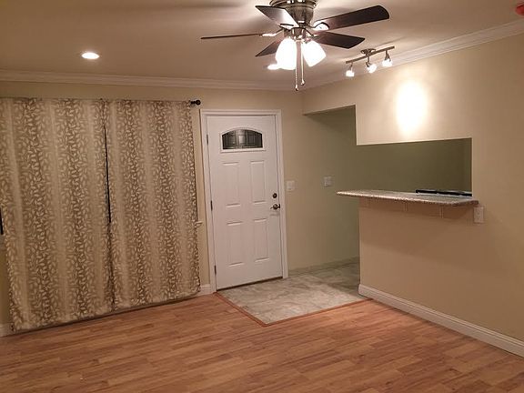 5th image of 1134 Edsel Dr APT 4