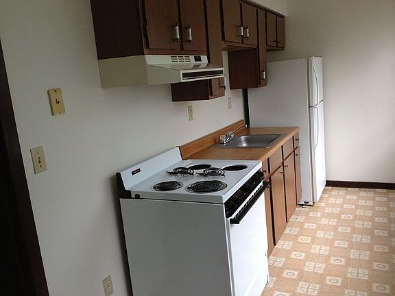 4th image of 1748 Lincoln Ave APT 112