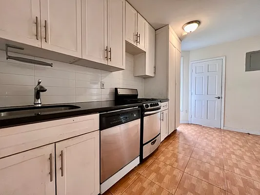 Rented by Corcoran | media 1