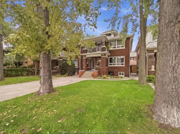990 Victoria Ave #2, Windsor, ON N9A 4N4