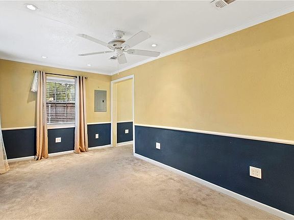 4th image of 409 Veterans Ave