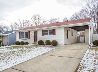 153 Kendall Dr, Parlin, NJ 08859