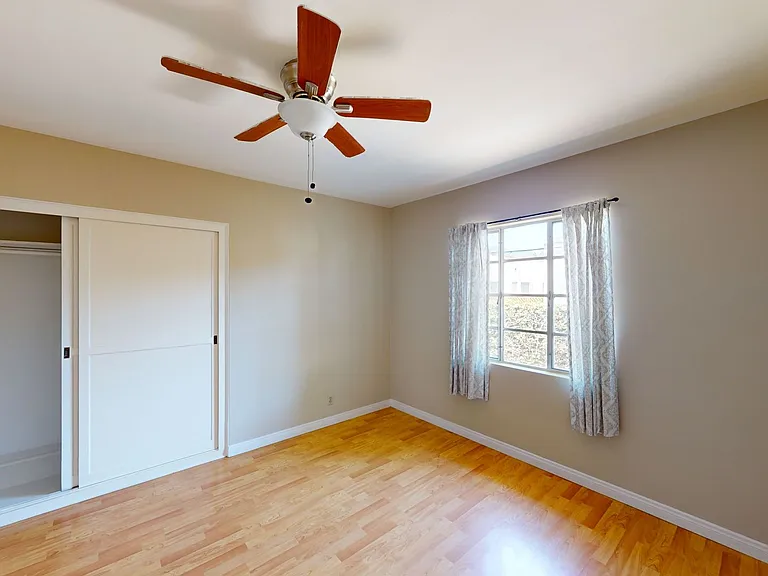 727Ora — Photo 6