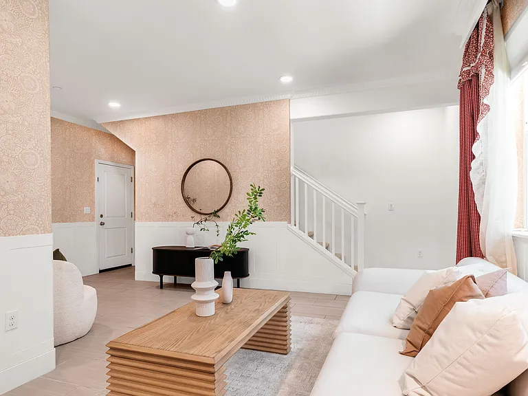223 Baja Rose St — Photo 9