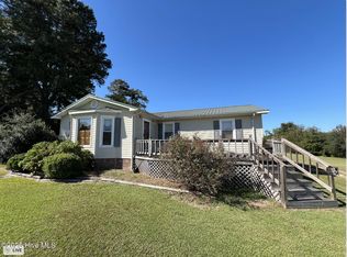 63 Sampson Airport Rd, Clinton, NC 28328