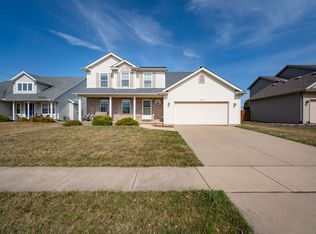 3104 Castlemain Dr, Bloomington, IL
