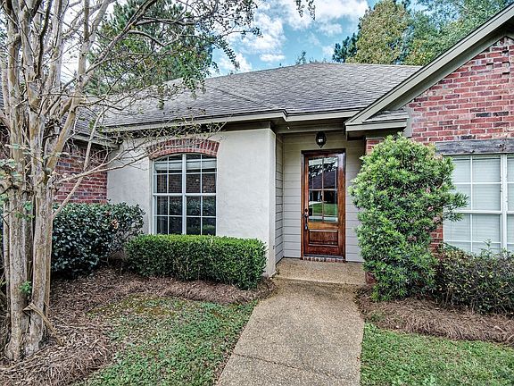 3rd image of 123 Cedar Green Dr