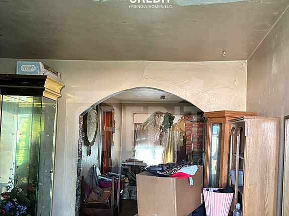 3rd image of 1424 Market Ave