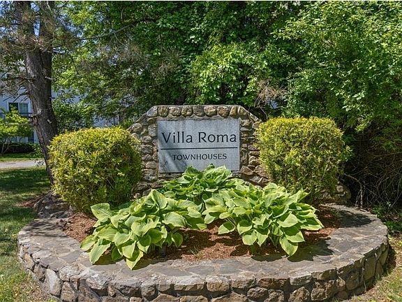 4th image of 62 Villa Roma Dr Unit 62