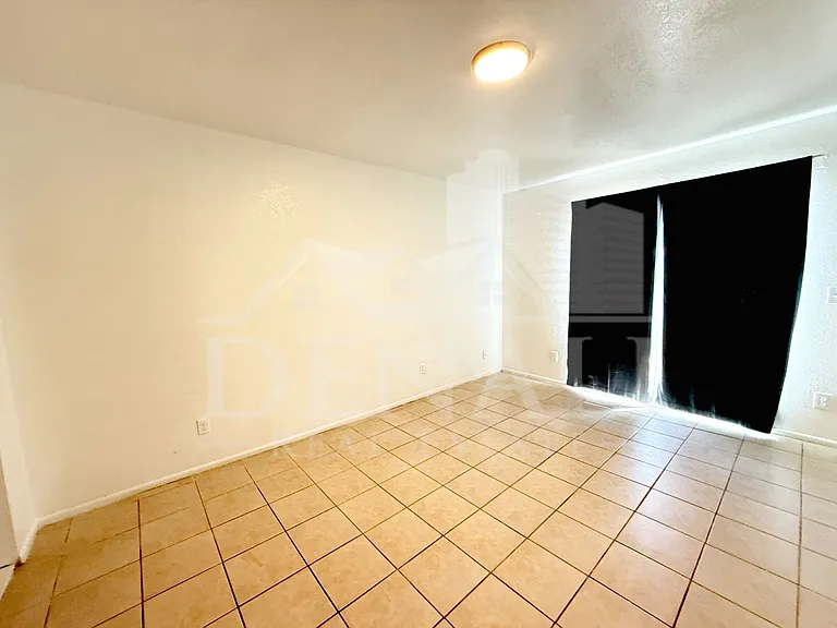 2061 S Apache Dr #1 — Photo 8