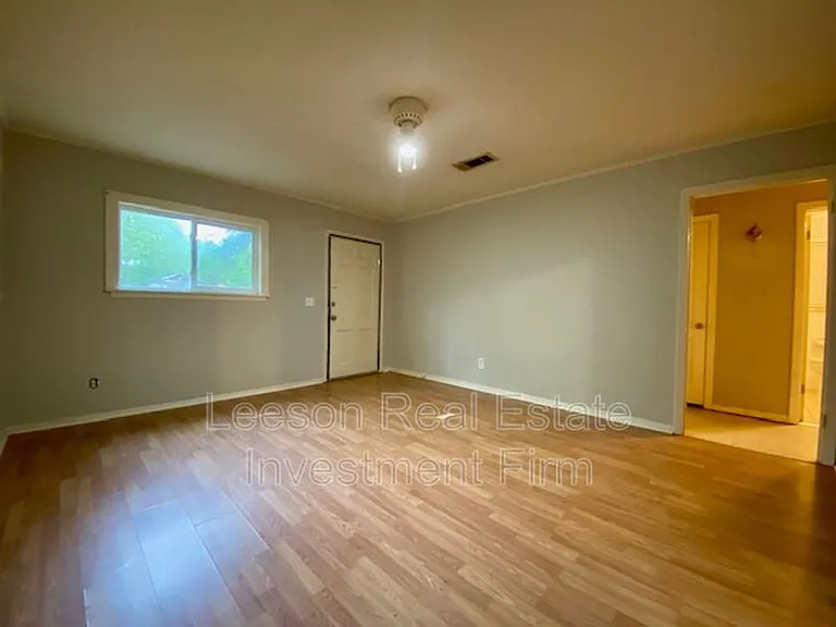 4259 Rightway Ave — Photo 4