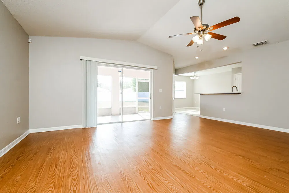 4 bed, 2.0 bath, 1661 sqft, $3,750 — Photo 4