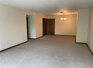 787 Farmington Ave APT 3D, West Hartford, CT 06119