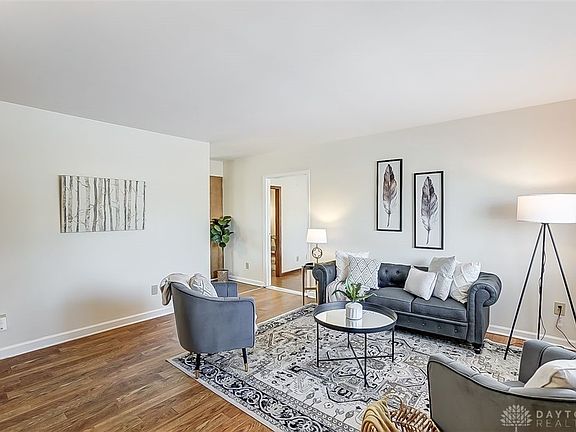 5th image of 770 Julia Dr