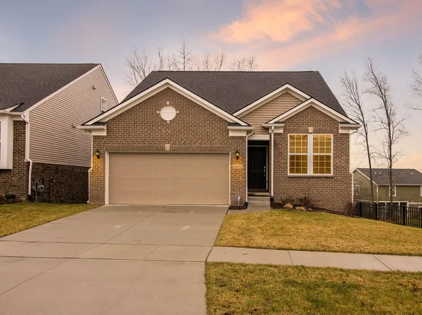 2813 Dillon Dr, Ann Arbor, MI 48105