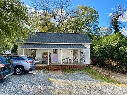 340 N Elbert St Photo 1