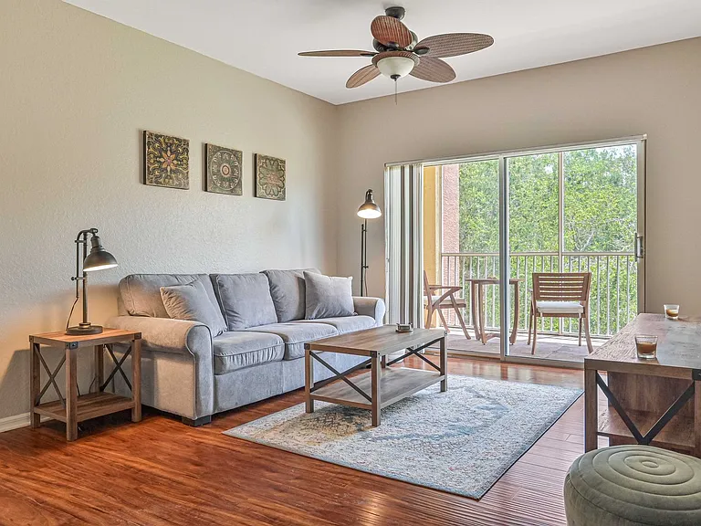 6341 Aragon Way #205 — Photo 4