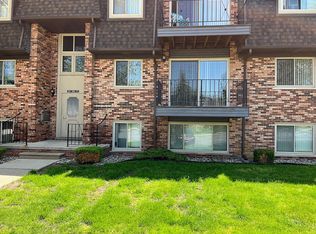 307 Riviera Dr, Saint Clair Shores, MI