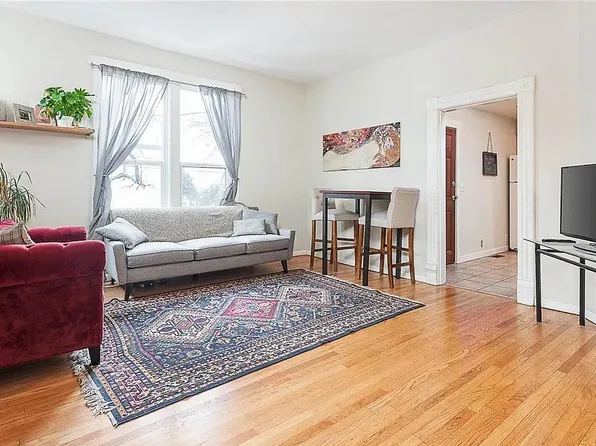 205 17th Ave #A, Seattle, WA 98122