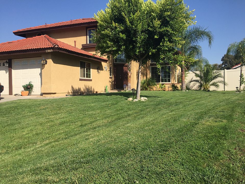 1st image of 23869 Hazelwood Dr