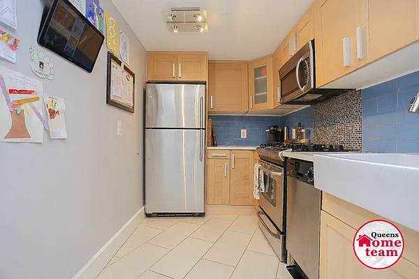 Sold by Keller Williams Realty Landmark II | media 12