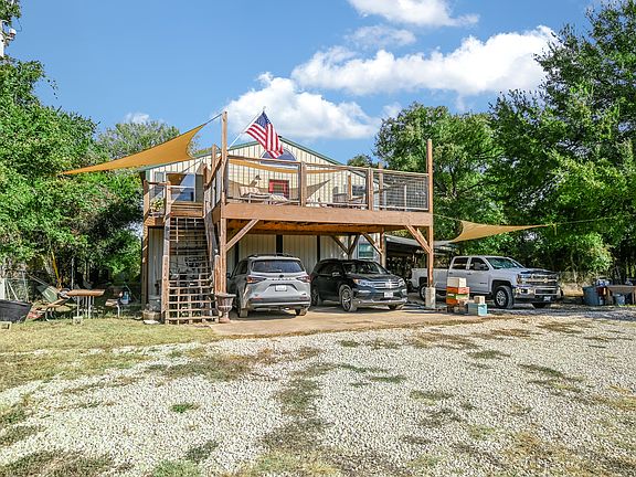 2nd image of 1409 Orchard Dr