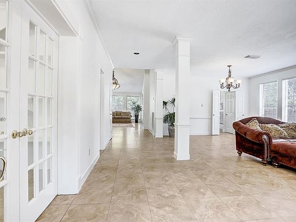 3rd image of 6007 Amelia Terrace Ct