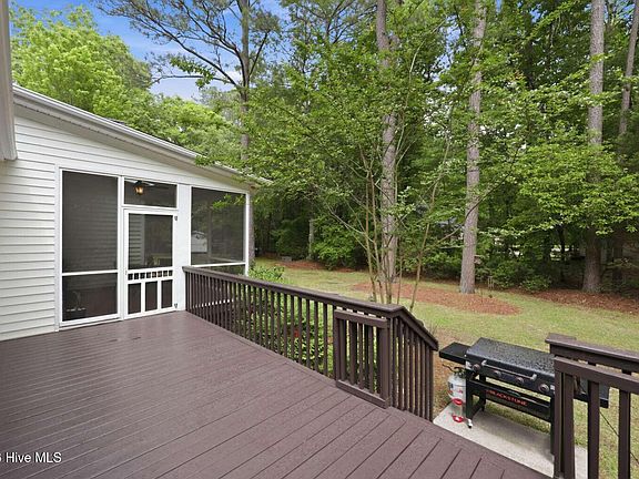 5th image of 279 Beech Cove Drive
