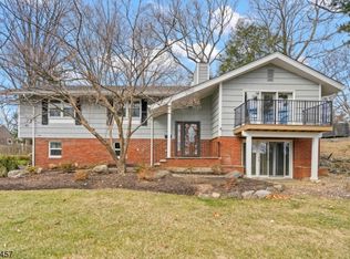 42 Hickory Trl, Sparta, NJ 07871