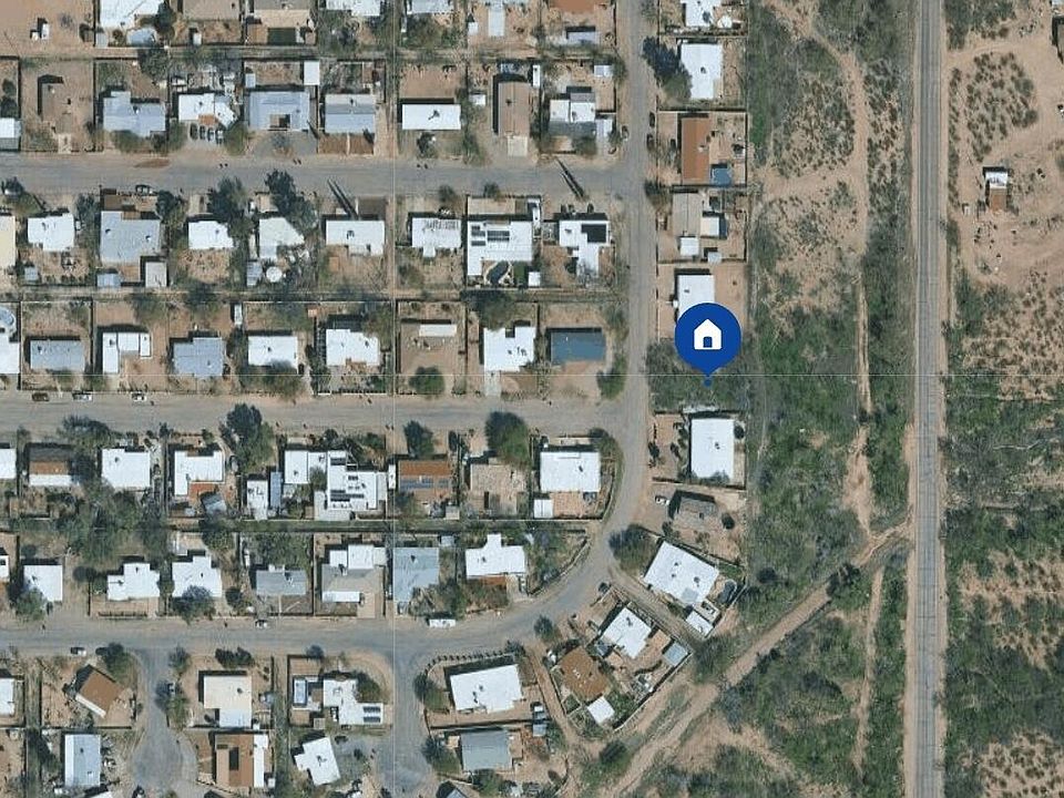 2nd image of 6350 S Oriole Cir #6