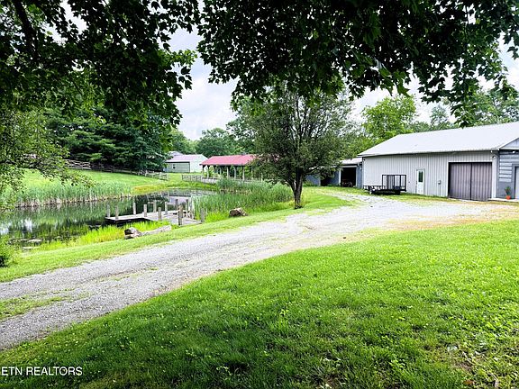 5th image of 1036 Dye Rd