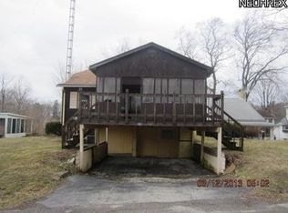 1451 Country Club Dr, Salem, OH 44460