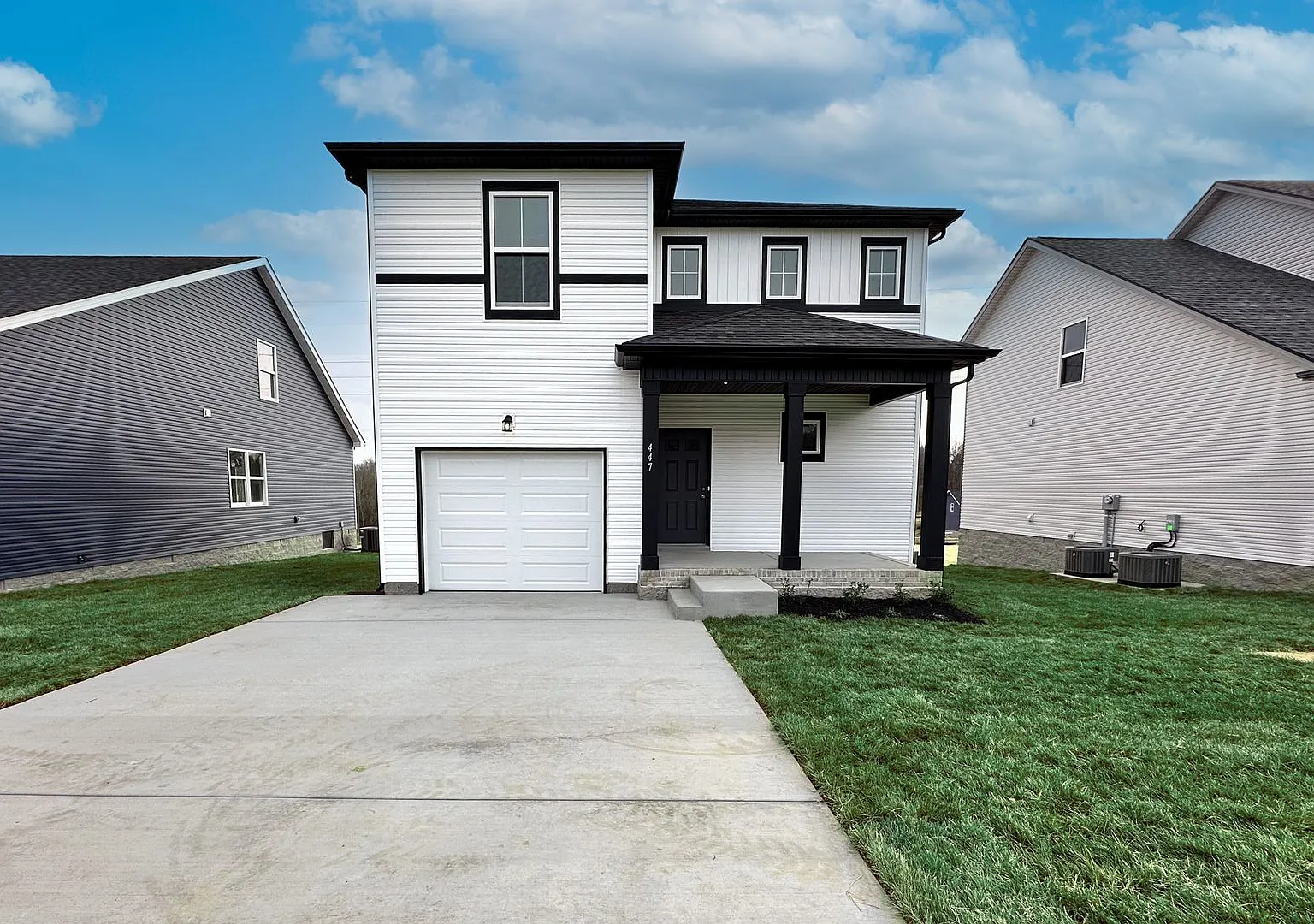 Front Porch Charmer With Hardwood Flooring, Kitchen Island, Pantry and Back Covered Back Deck — Photo 1