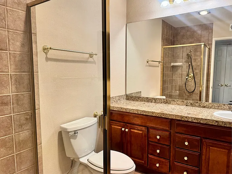 17607 Pomerado Rd #100 — Photo 11
