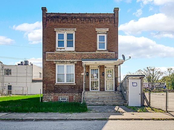 2nd image of 5537 Beall Ave