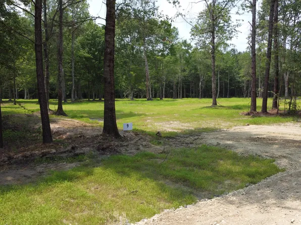 9 Steed Creek Rd, Huger, SC 29450