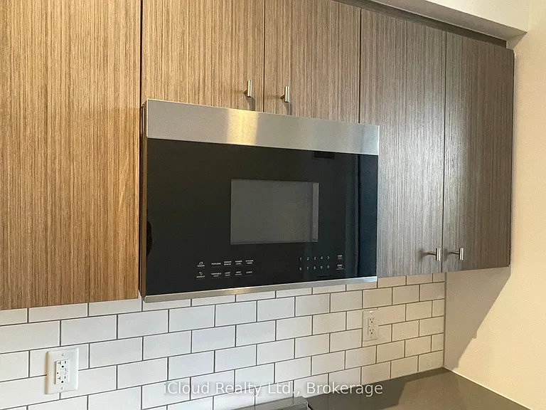 5 Wellington St S #202 — Photo 11