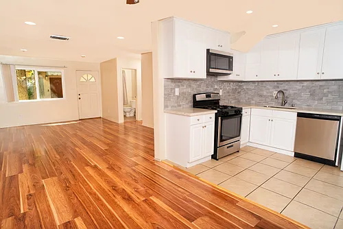 17151 Roscoe Blvd #18 Photo 1